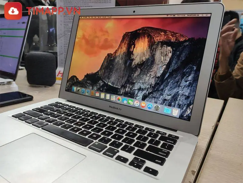 các loại MacBook dưới 20 triệu đáng sở hữu nhất - Macbook Air Early 2014