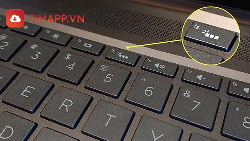 nhận biết bàn phím có đèn và cách bật đèn bàn phím laptop