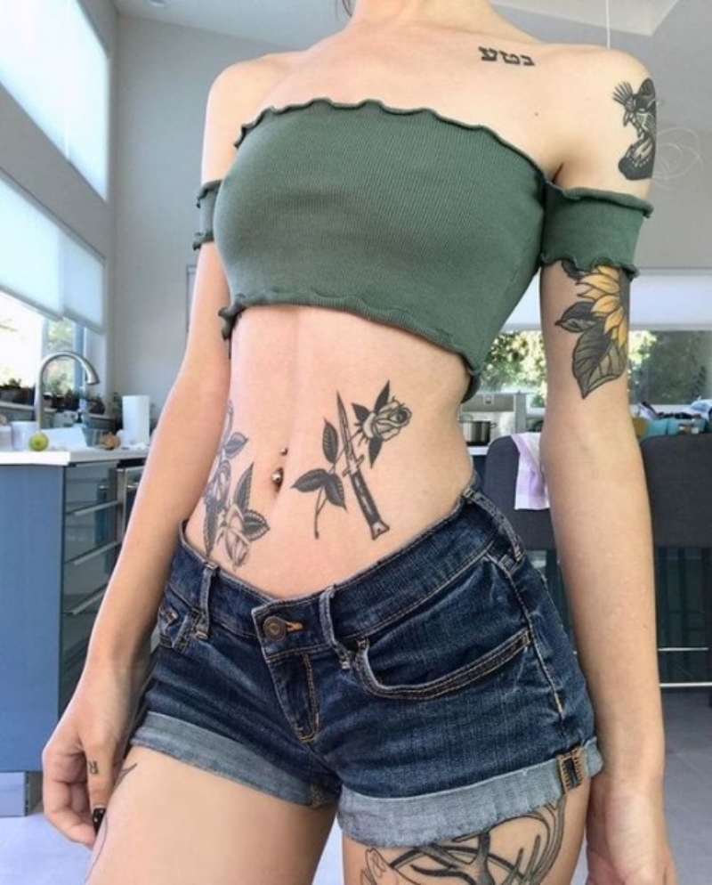 Hình xăm eo quyến rũ