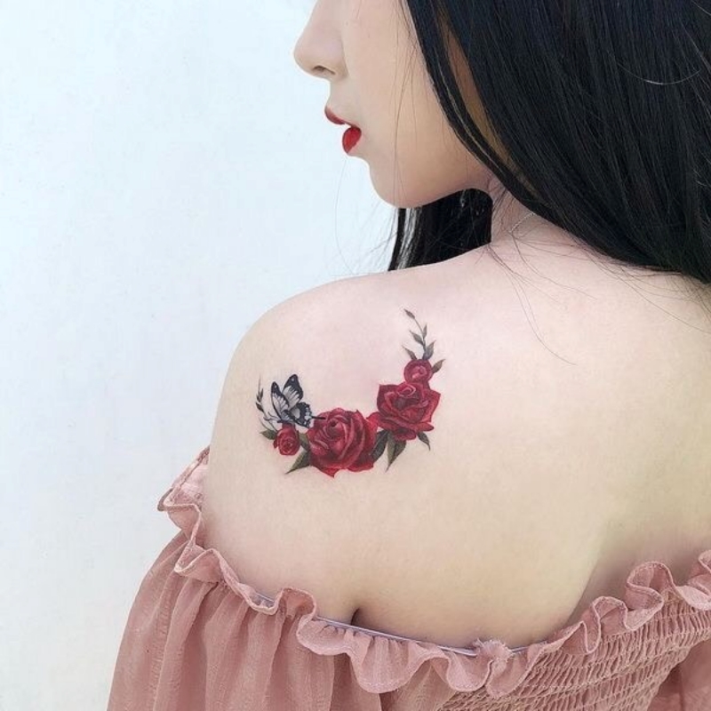 Hình xăm bả vai ấn tượng cho nữ