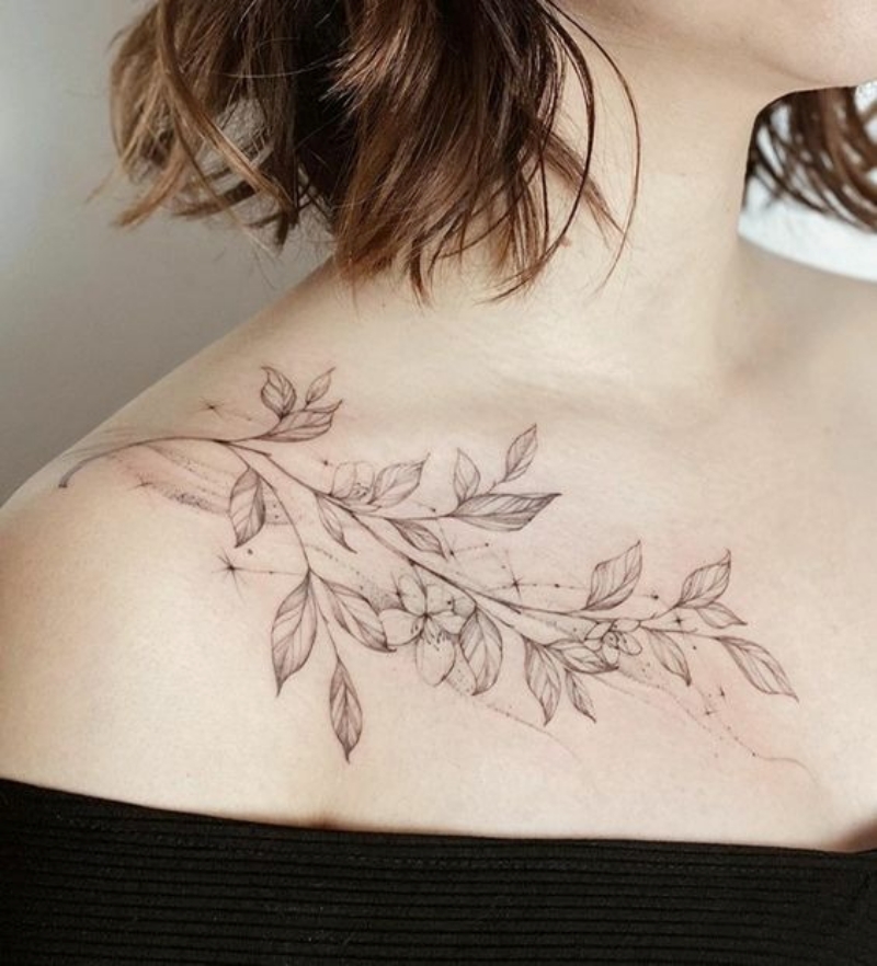Hình xăm bả vai ấn tượng cho nữ